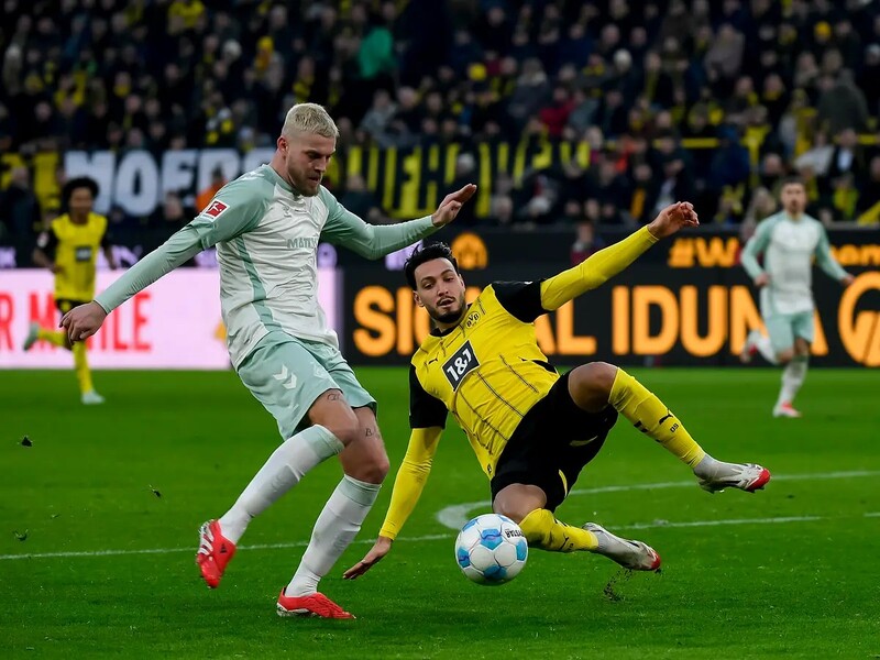 Stuttgart vs Dortmund - Đại tiệc tấn công